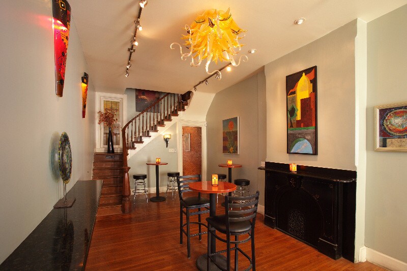 More Photos Of 702-704 N 3rd St, Harrisburg Bar For Sale