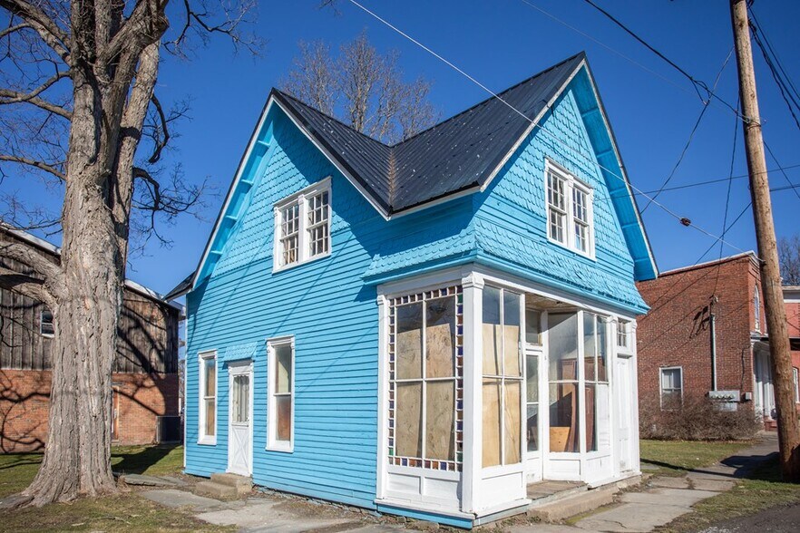 More Photos Of 11 E Hill Rd, Covington Apartments For Sale