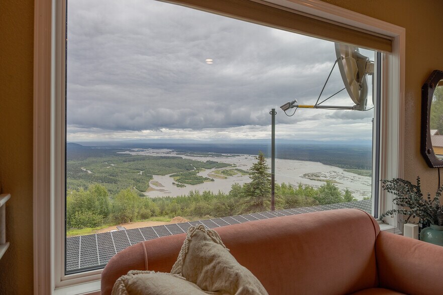 More Photos Of 6831 Orchid Dr, Salcha Specialty For Sale