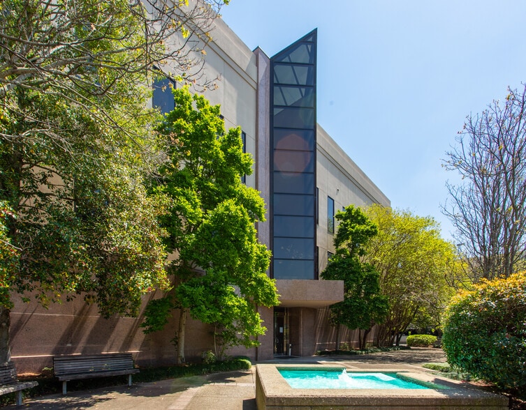 Primary Photo Of 945 Broadway, Columbus Office Residential For Lease