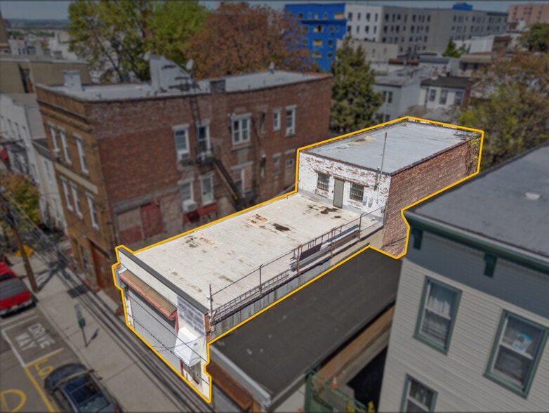 Primary Photo Of 706 7th St, Union City Showroom For Sale