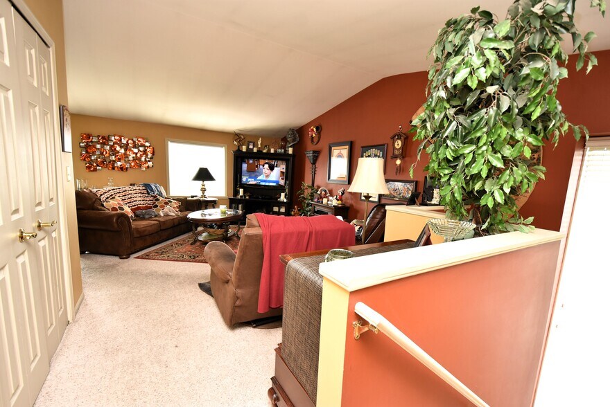 More Photos Of 11522 Davis St, Grand Blanc Office Residential For Sale