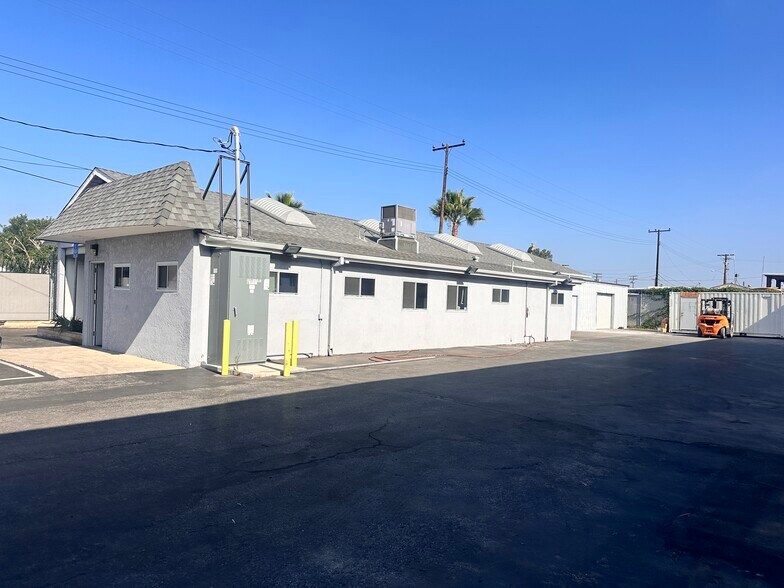 More Photos Of 3117 E South St, Long Beach Manufacturing For Lease