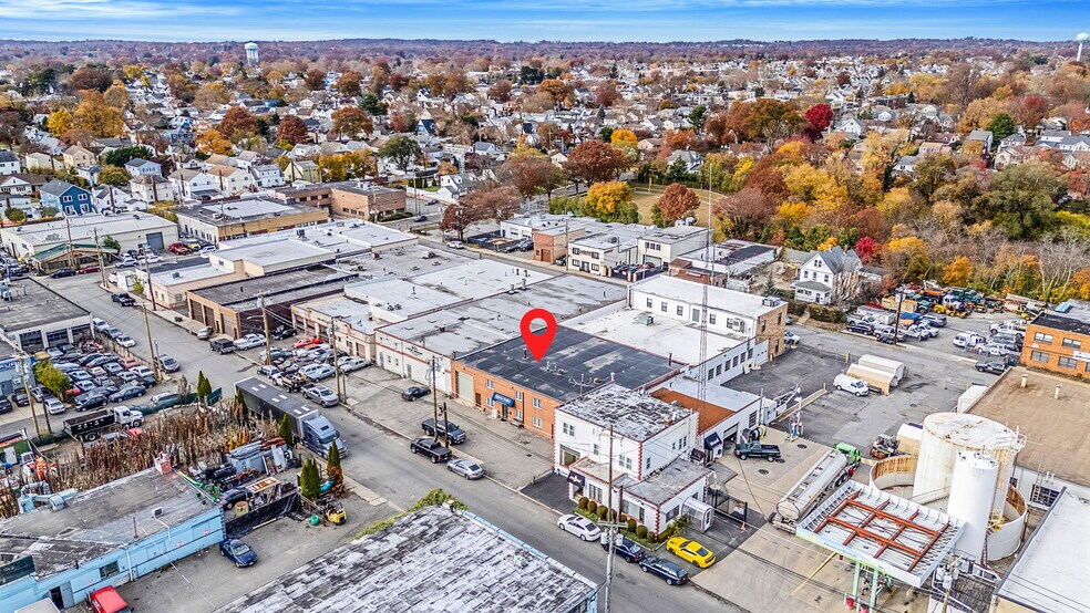 More Photos Of 88 Windsor Ave, Mineola Warehouse For Sale