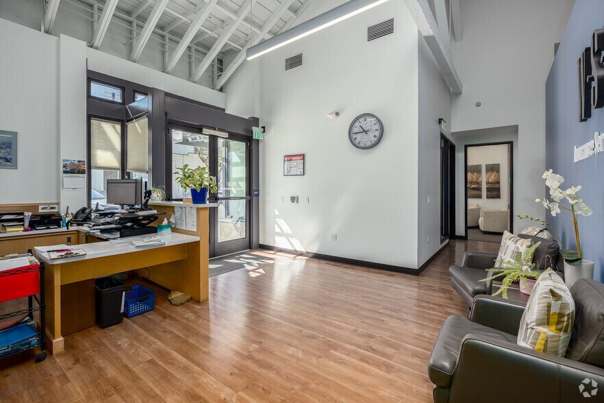 More Photos Of 509 Bush St, Woodland Office For Sale