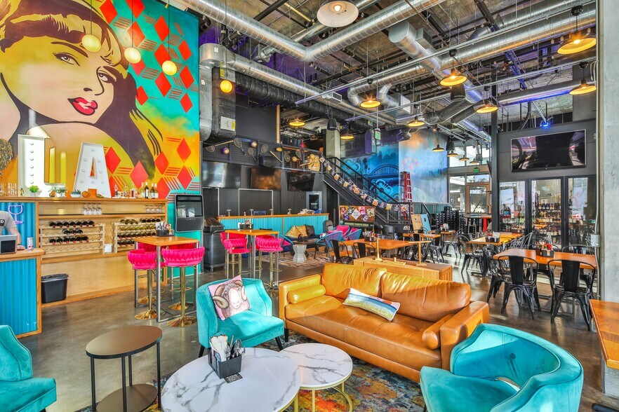 More Photos Of 1230 S Olive St, Los Angeles Apartments For Lease