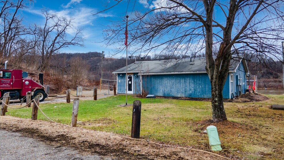 More Photos Of 1200 N River, Toronto Marina For Sale