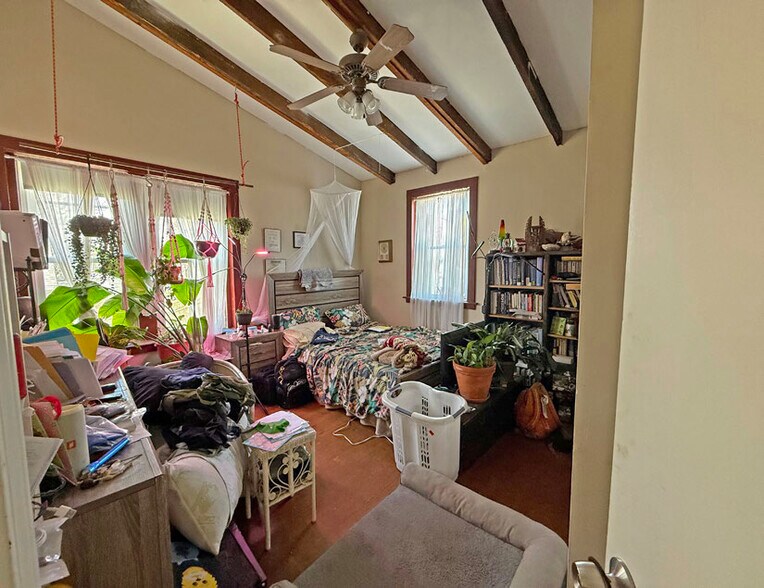 More Photos Of 33 Halsey St, Newport Apartments For Sale