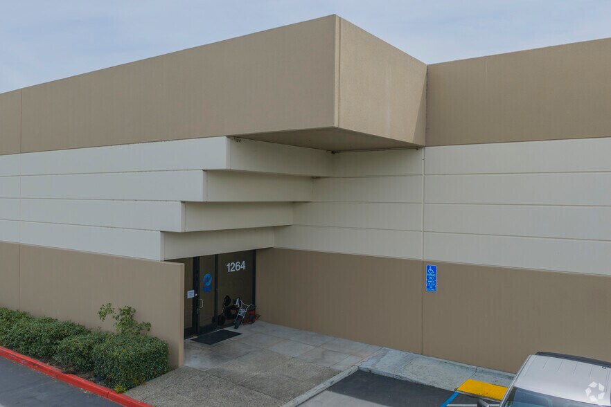 More Photos Of 1264 Apollo Way, Santa Rosa Warehouse For Lease