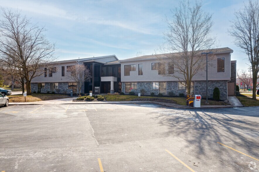 More Photos Of 625 Panorama Trl, Penfield Unknown For Lease