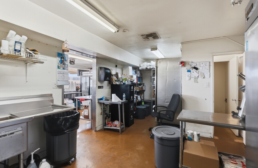 More Photos Of 11709 W Thunderbird Rd, El Mirage Restaurant For Sale