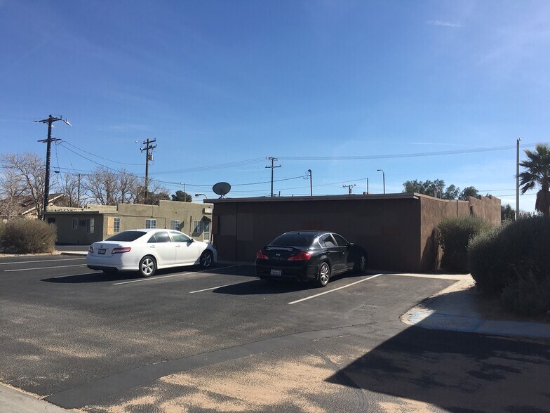 More Photos Of 11328 Bartlett Ave, Adelanto Office For Lease
