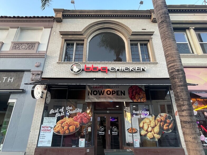 More Photos Of 43 E Colorado Blvd, Pasadena Restaurant For Sale