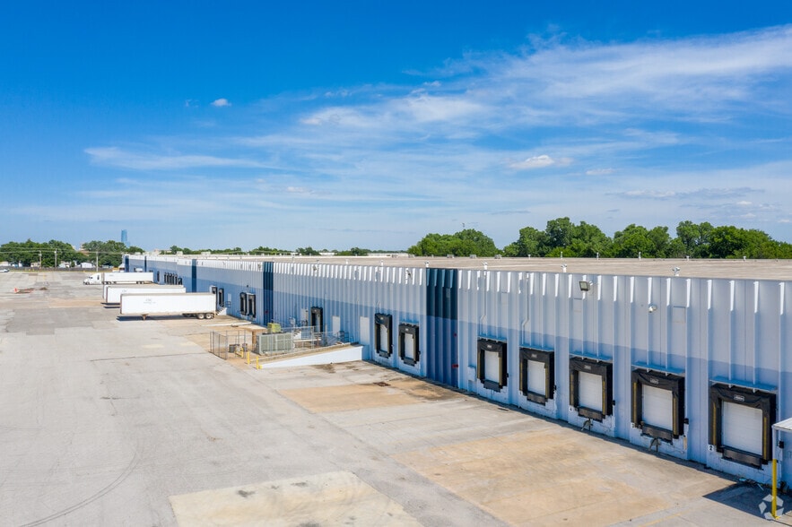 More Photos Of 605-701 N Tulsa Ave, Oklahoma City Warehouse For Lease