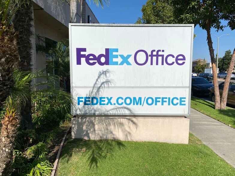 More Photos Of 23325 Hawthorne Blvd, Torrance Freestanding For Sale