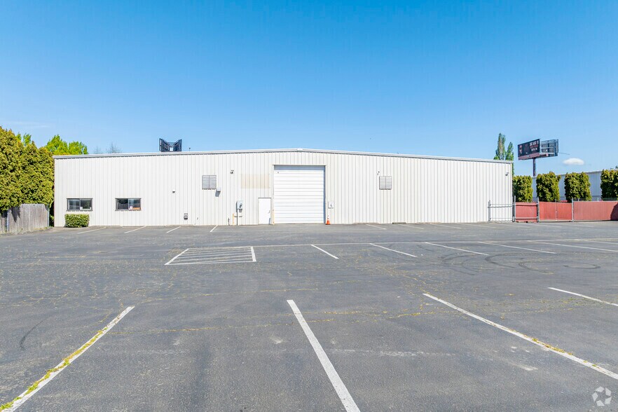 More Photos Of 6407 20th St E, Fife Warehouse For Sale