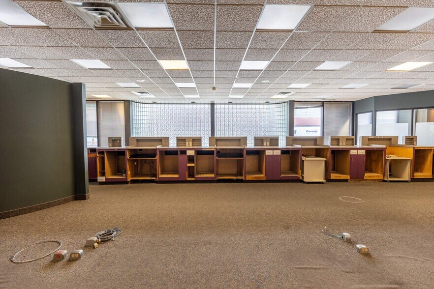 More Photos Of 2 Lisgar St, Sudbury Office For Sale