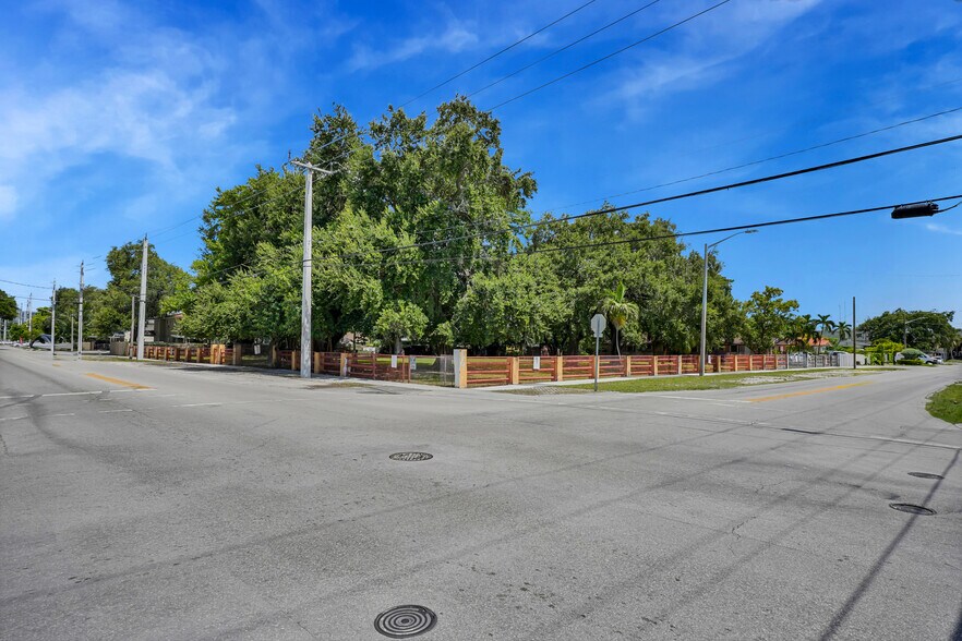 More Photos Of 2810 NW 14th Miami FL 33125 st, Miami Land For Sale