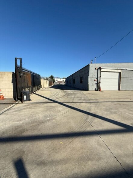 More Photos Of 2200 Chico Ave, South El Monte Warehouse For Lease