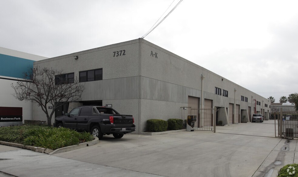 Primary Photo Of 7372 Walnut Ave, Buena Park Warehouse For Lease