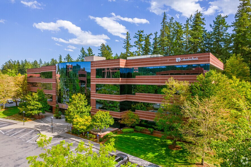 More Photos Of 4949 Meadows Rd, Lake Oswego Unknown For Lease