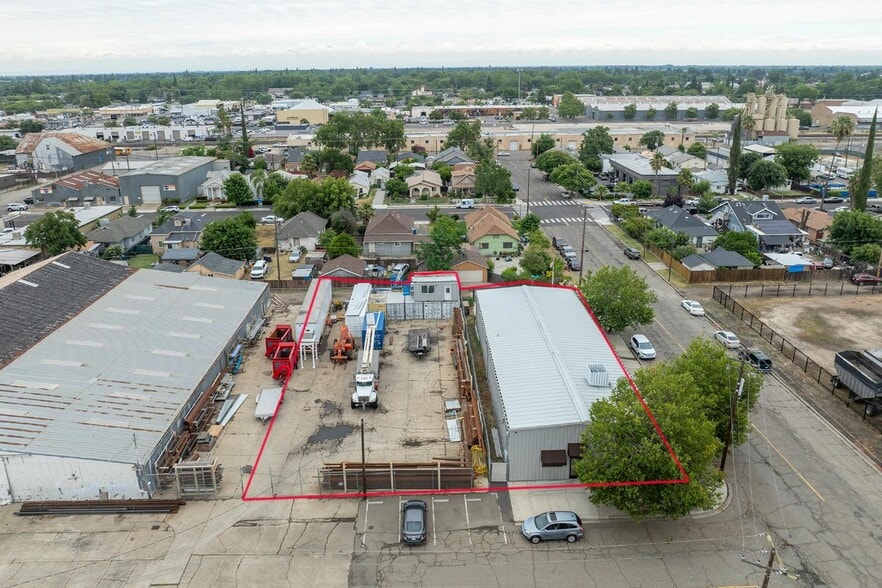 More Photos Of 213 C St, Turlock Warehouse For Sale