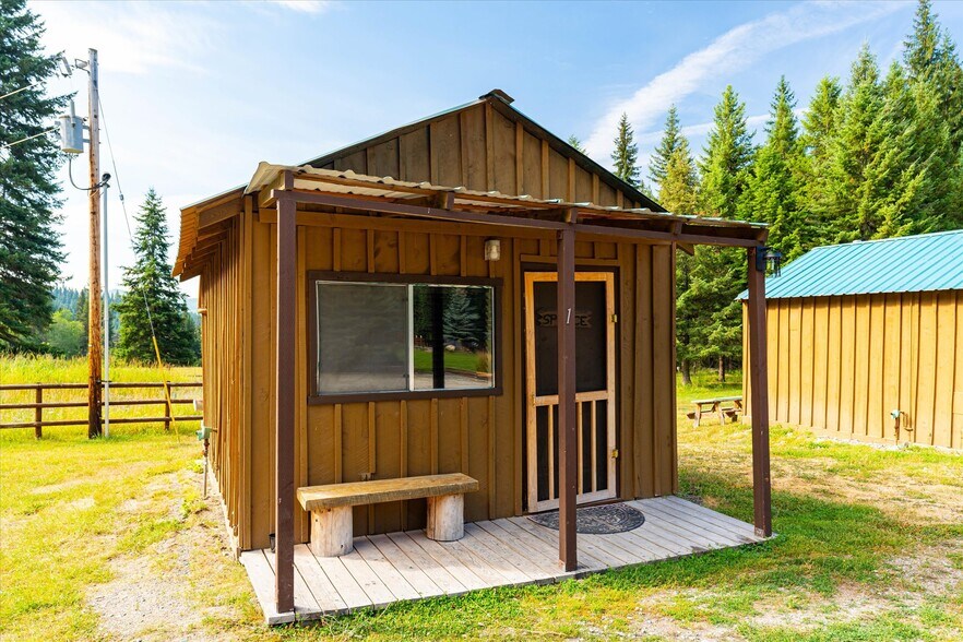 More Photos Of 7000 Graves Creek Rd, Lolo Bar For Sale