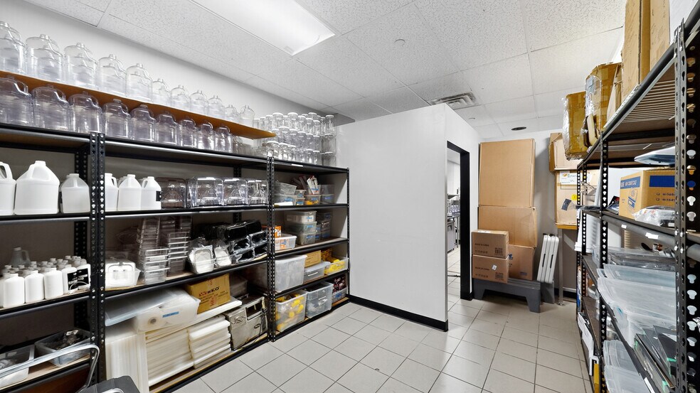 More Photos Of 1043 47th Ave, Long Island City Apartments For Sale