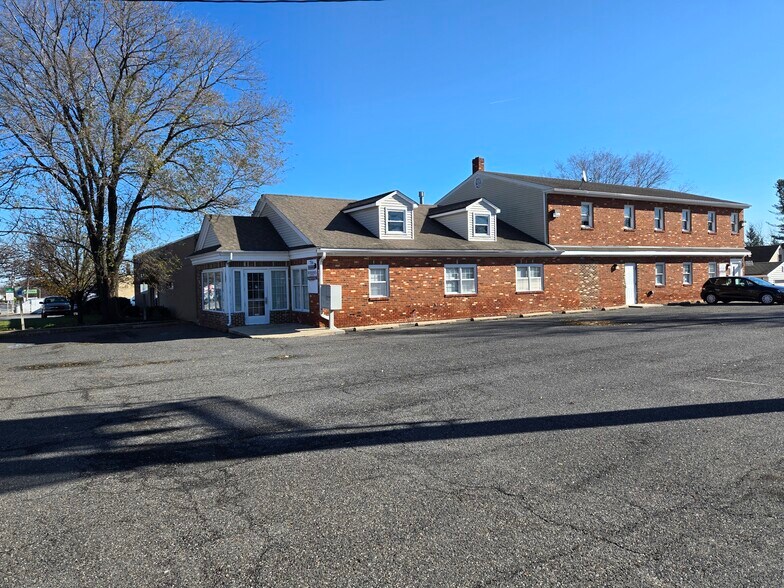 More Photos Of 706 Philadelphia Pike, Wilmington Office For Lease