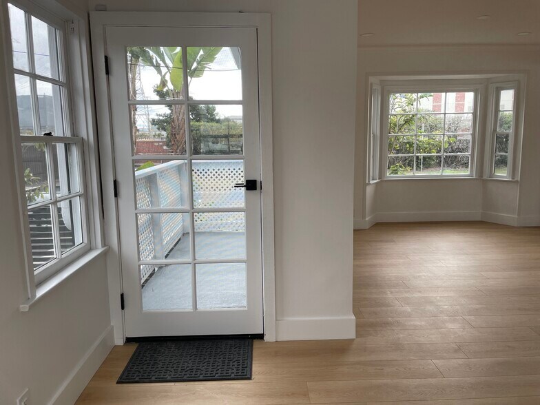 More Photos Of 305 Indiana St, El Segundo Light Manufacturing For Lease