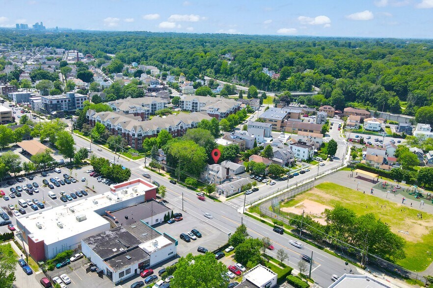 More Photos Of , Mamaroneck Unknown For Sale