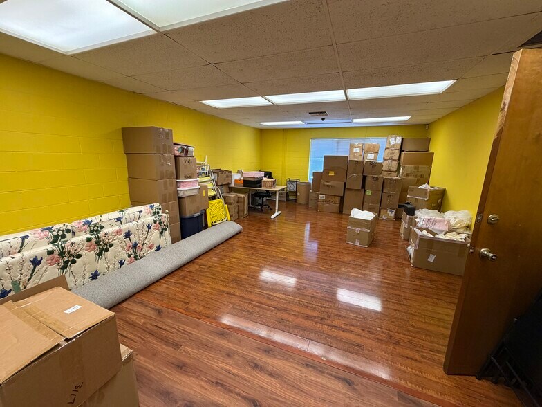 More Photos Of 9323 Rush St, South El Monte Manufacturing For Sale