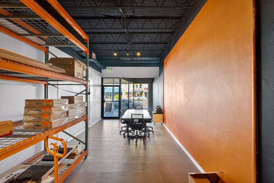 More Photos Of 141 W International Speedway Blvd, Daytona Beach Storefront For Sale