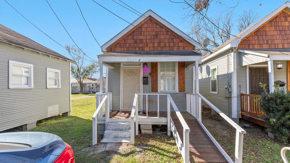 More Photos Of , Houston Multifamily For Sale