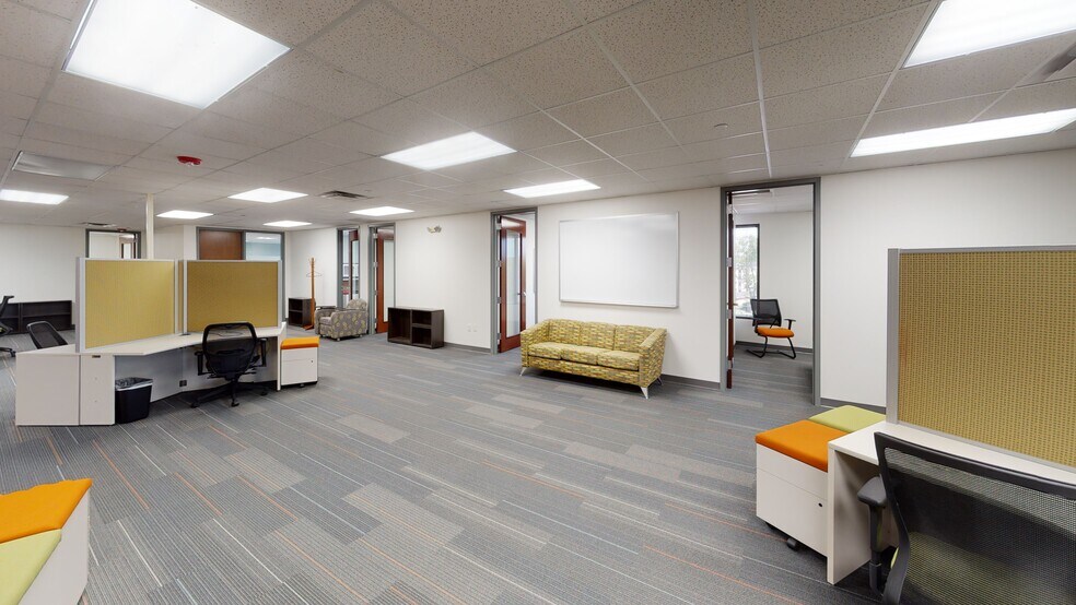 More Photos Of 6602 E 75th St, Indianapolis Office For Lease