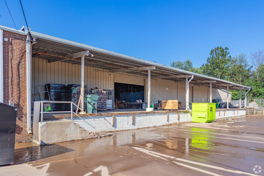 More Photos Of 728 Stanton Christiana Rd, Newark Warehouse For Lease
