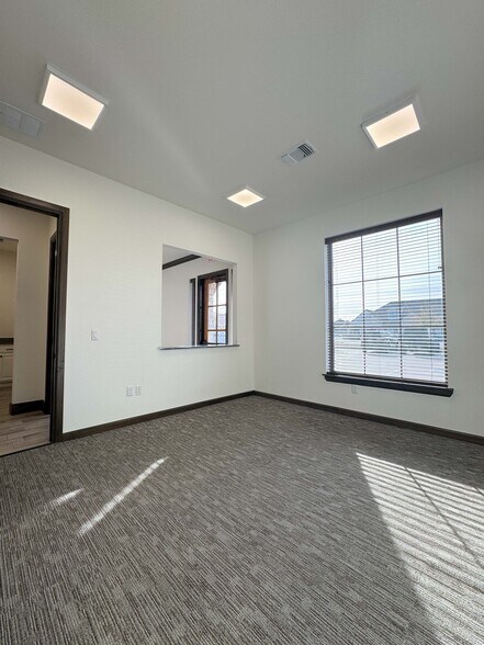 More Photos Of 1201 Magnolia Ct, Moore Office For Lease