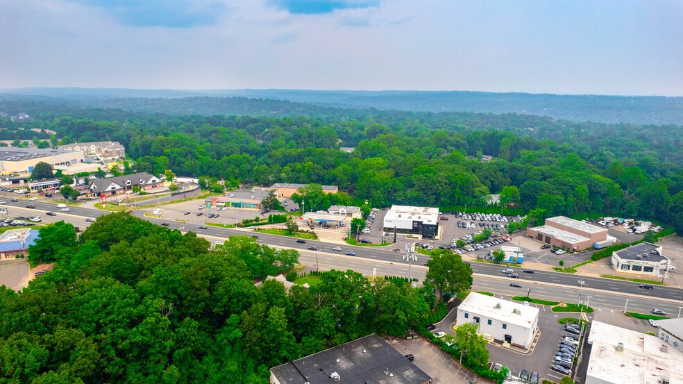 More Photos Of 425 NJ-17, Ramsey Hotel For Sale