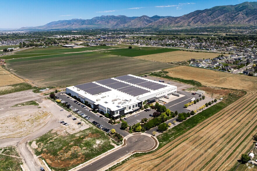 More Photos Of 1525 W 2960 S, Nibley Distribution For Sale