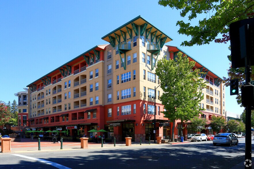 Primary Photo Of 992-998 4th St, San Rafael Unknown For Lease