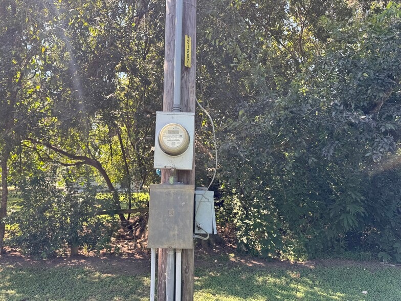 More Photos Of 1623 Brazos St, Hempstead Multifamily For Sale