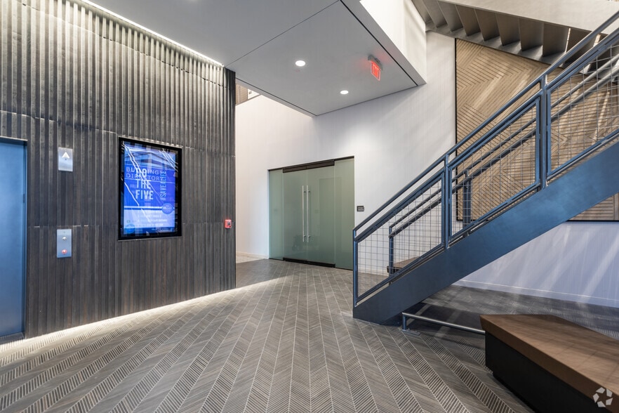 More Photos Of 3701-3801 Kirby & 2401 Portsmouth, Houston Unknown For Lease