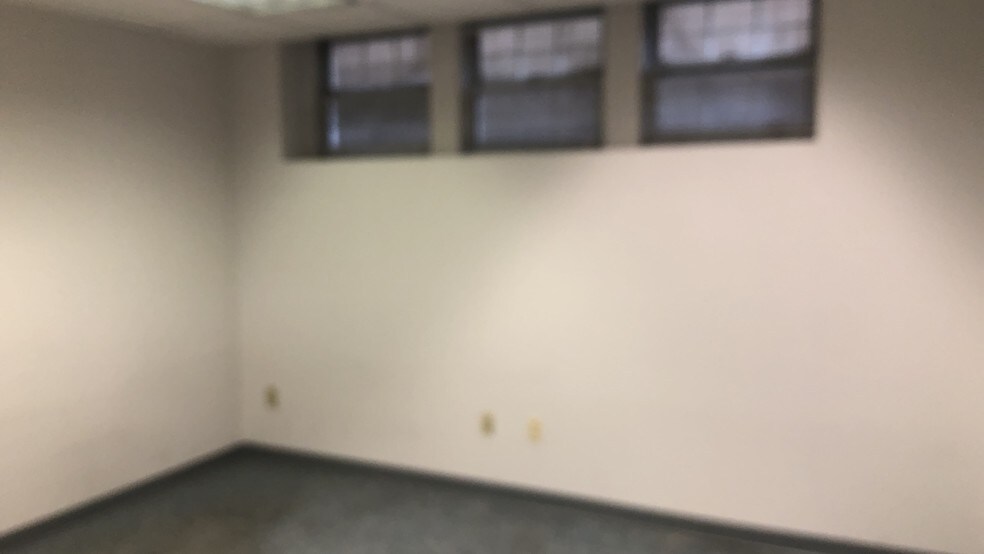 More Photos Of 75 S Main St, Phillipsburg Office For Lease