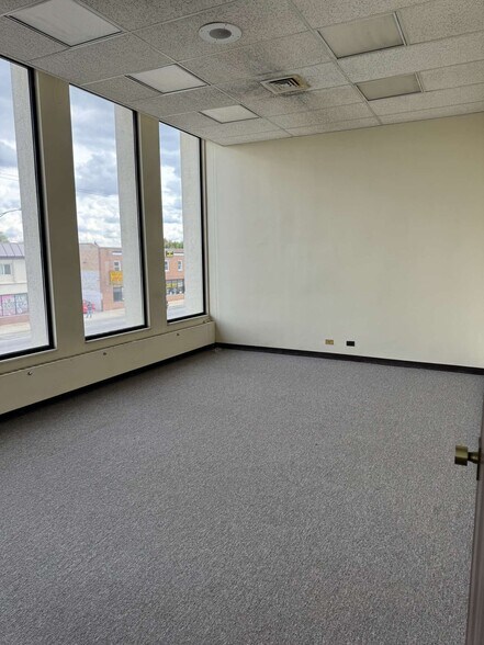 More Photos Of 6400 S Pulaski Rd, Chicago Storefront Retail Office For Lease