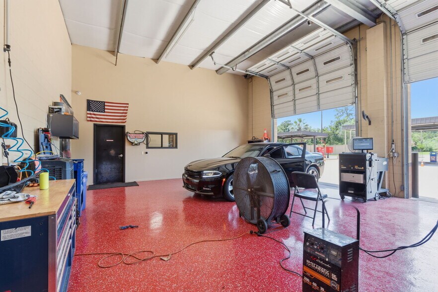More Photos Of 12111 Cypress North Houston Rd, Cypress Carwash For Sale