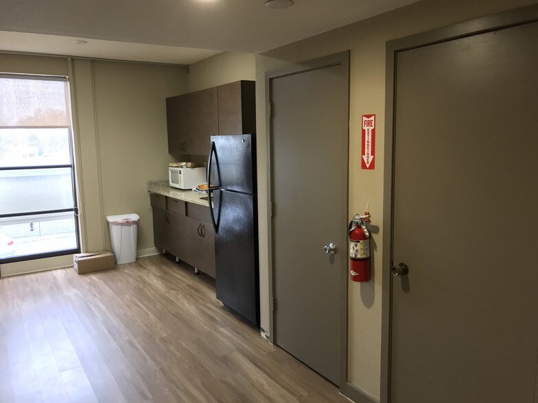 More Photos Of 1545 N Texas St, Fairfield Coworking Space