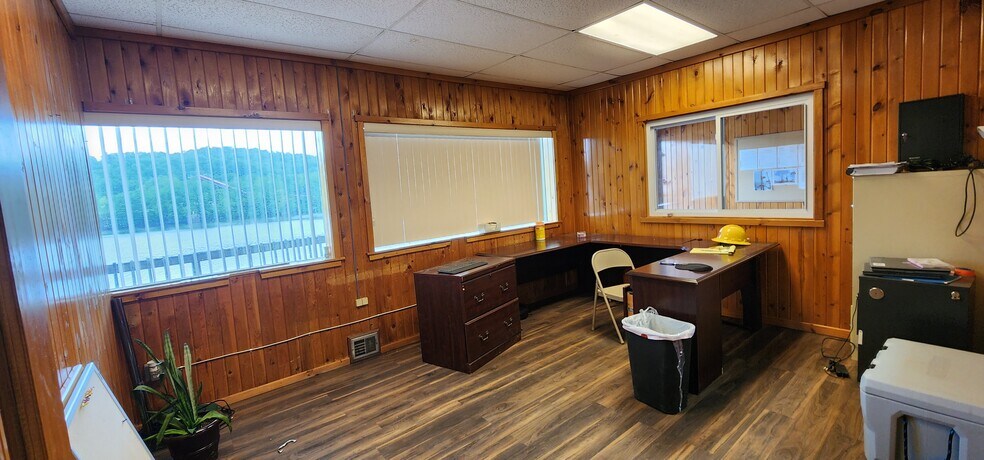 More Photos Of 736 Front St, Fredericktown Warehouse For Sale