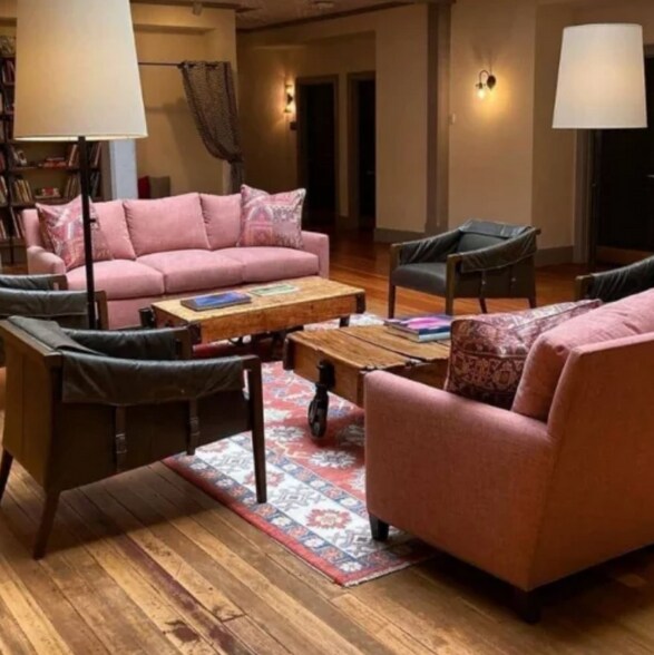 More Photos Of 297 North St, Pittsfield Hotel For Sale