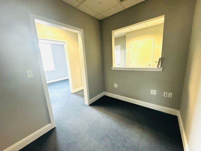 More Photos Of 42 E Main St, Freehold Medical For Lease