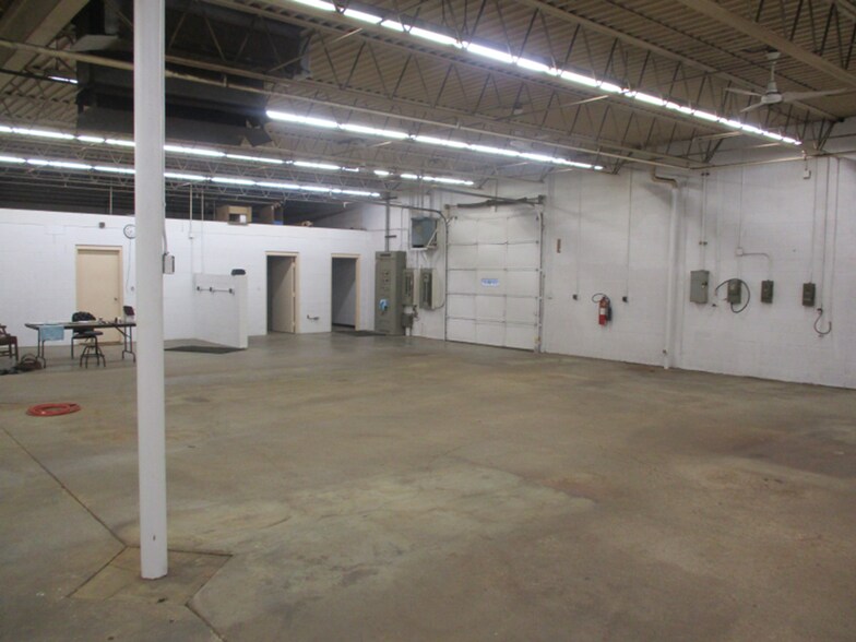More Photos Of 3745 Dykstra Dr NW, Grand Rapids Manufacturing For Sale
